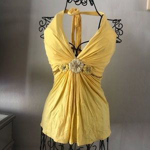 SKY Top! Yellow halter size small